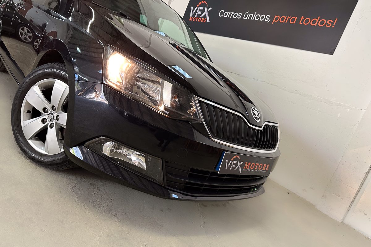 Skoda Fabia 77-RD-57-10