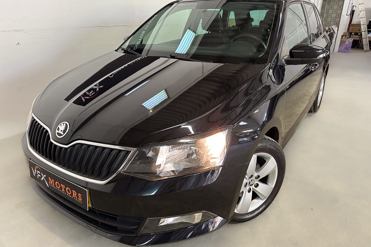 Skoda Fabia 77-RD-57-15