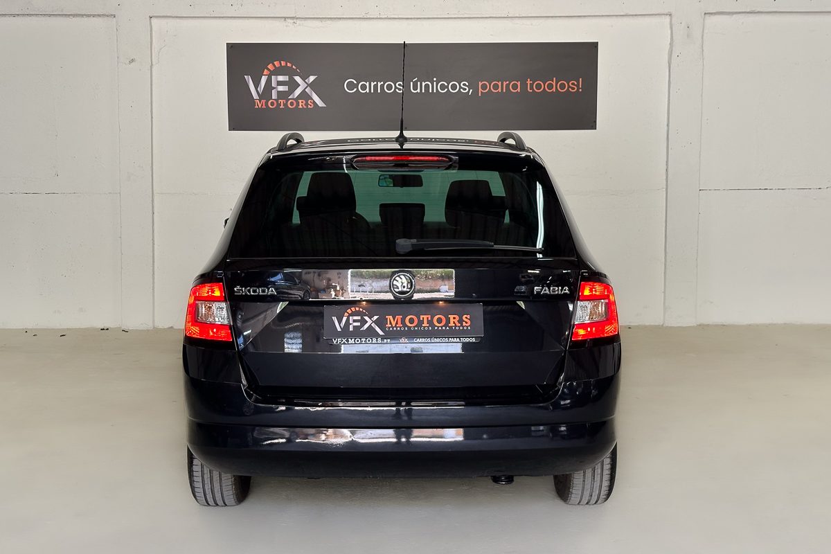 Skoda Fabia 77-RD-57-29