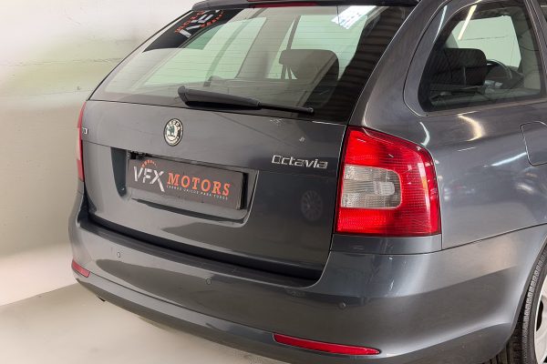 Skoda Octavia 86-LA-09-10