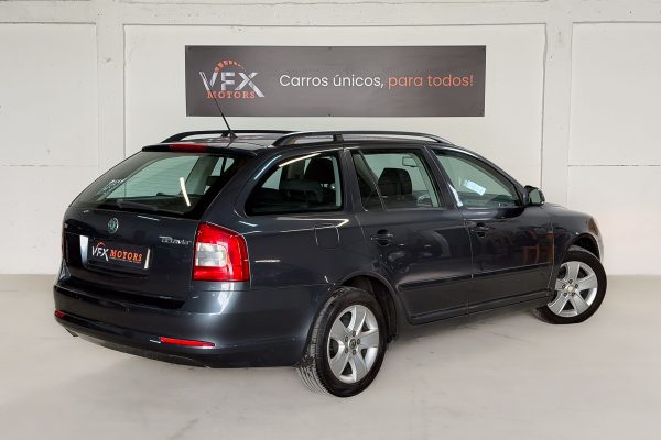 Skoda Octavia 86-LA-09-16