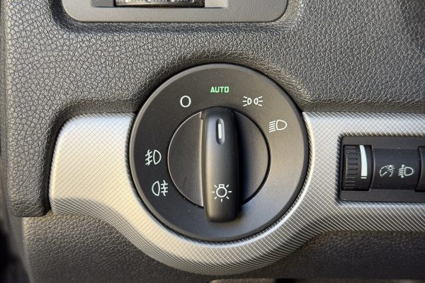 Skoda Octavia 86-LA-09-20