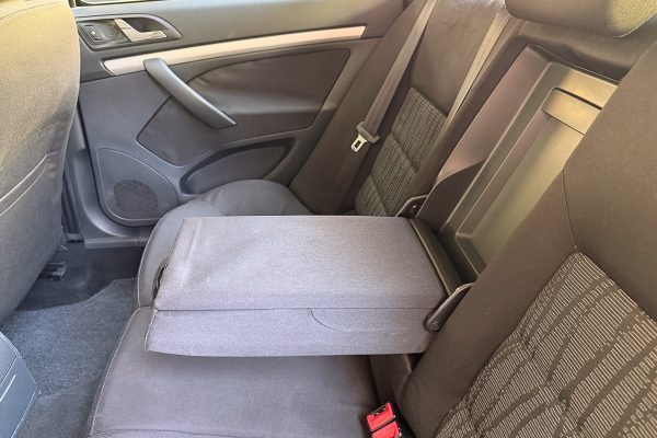 Skoda Octavia 86-LA-09-25