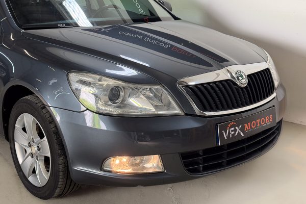 Skoda Octavia 86-LA-09-8