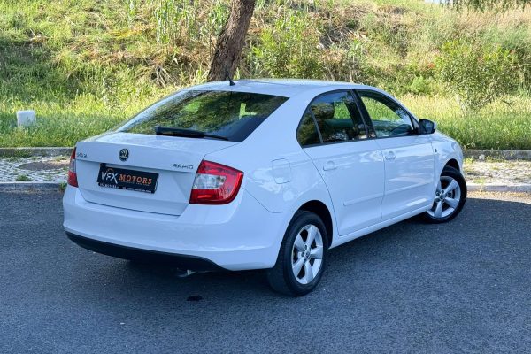 Skoda Rapid 1.2 TSI-19