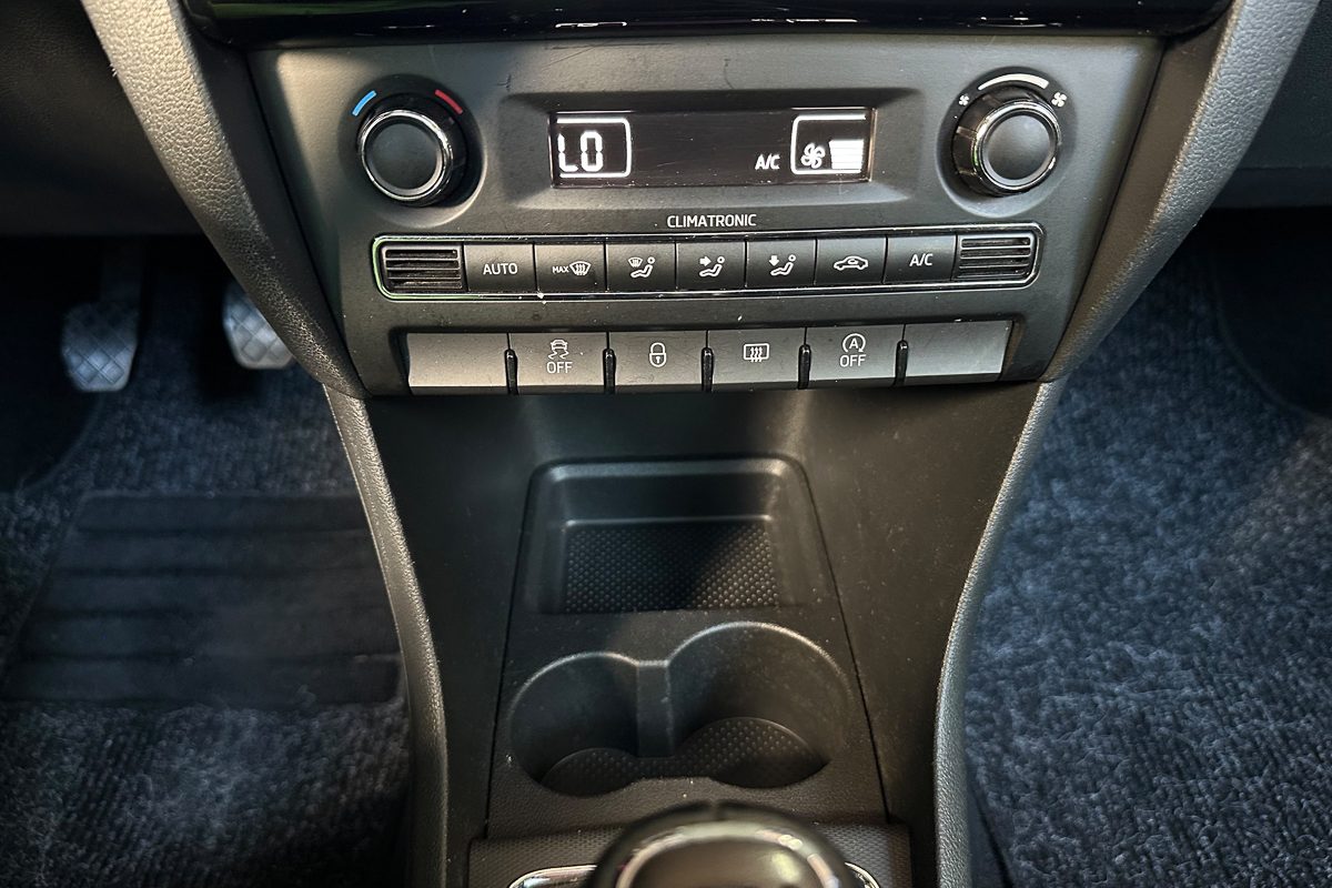 Skoda Rapid 1.6 TDi 42-PC-02-17