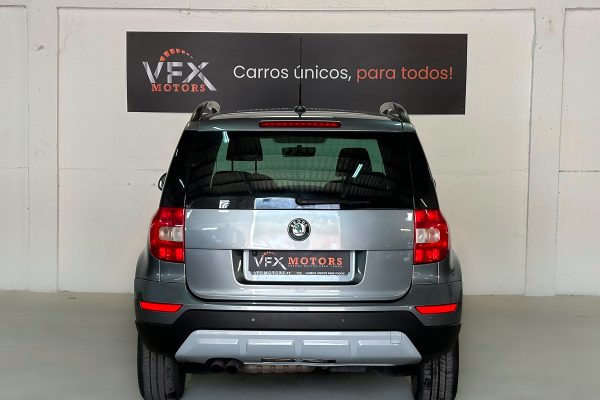 Skoda Yeti 89-JU-98-17