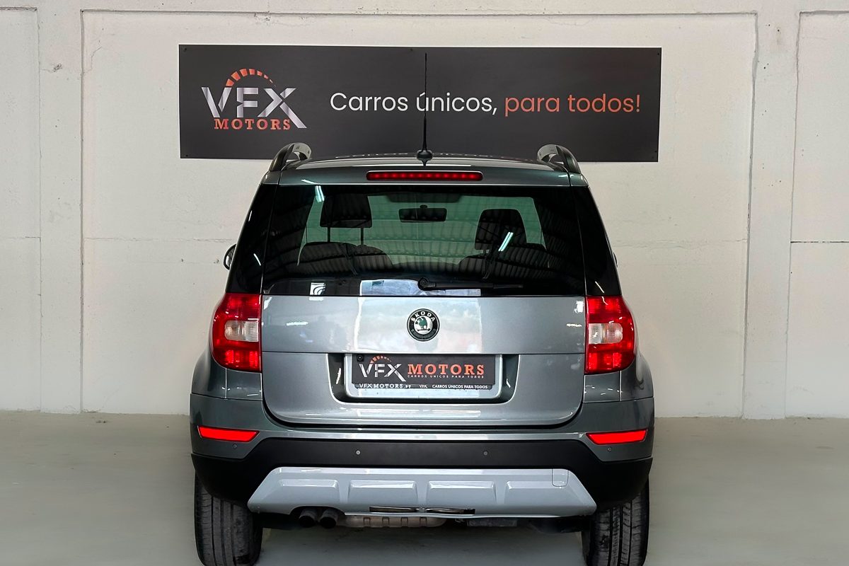 Skoda Yeti 89-JU-98-17