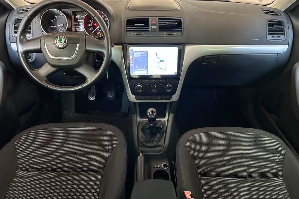 Skoda Yeti 89-JU-98-19