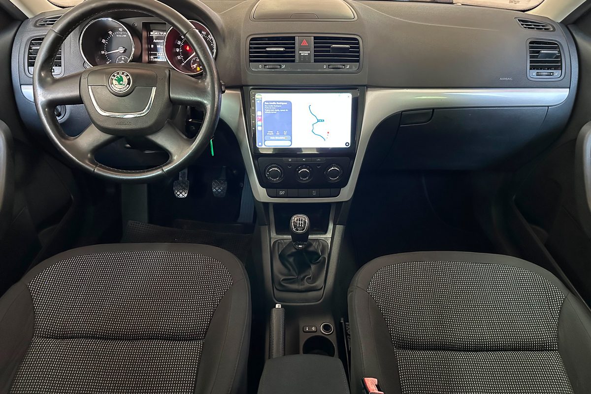 Skoda Yeti 89-JU-98-19