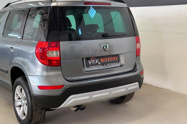 Skoda Yeti 89-JU-98-32