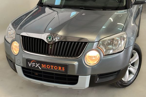 Skoda Yeti 89-JU-98-33