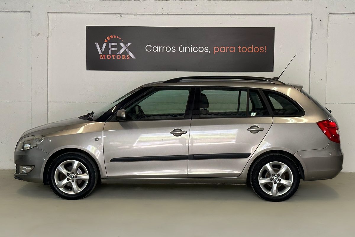 Skoda fabia 23-JJ-68-25