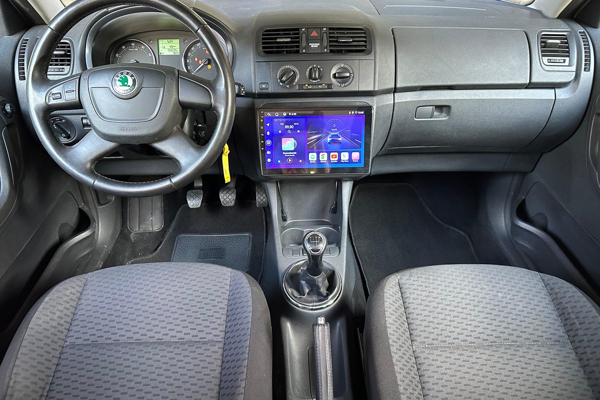 Skoda fabia 23-JJ-68-9