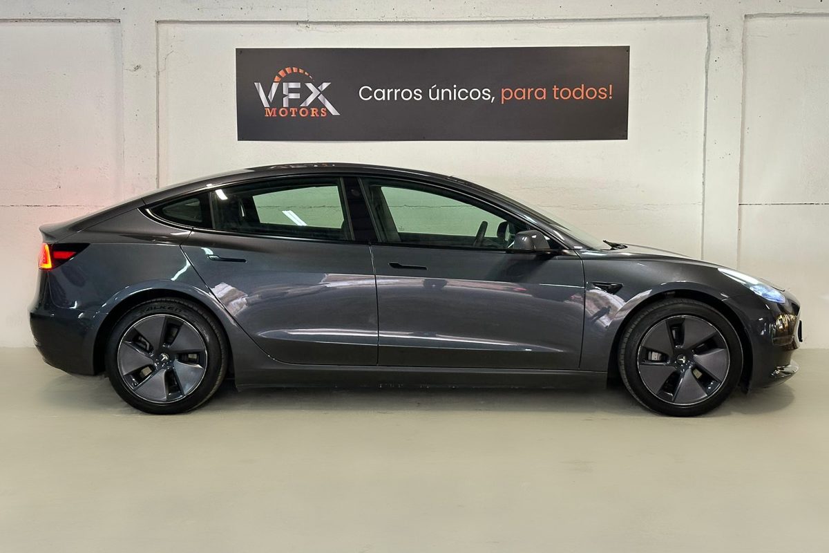 TESLA MODEL 3 LONG RANGE-10