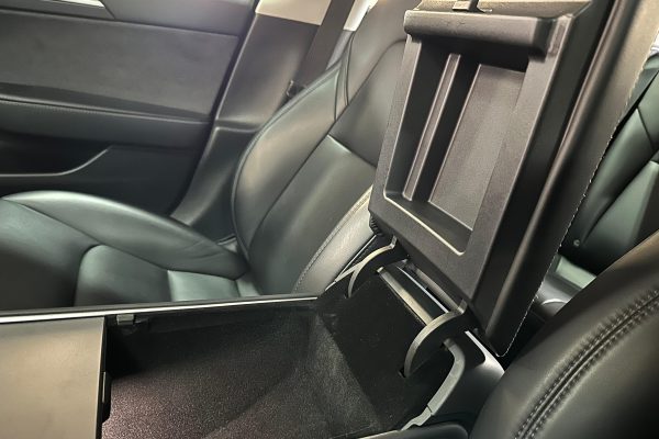TESLA MODEL 3 LONG RANGE-28