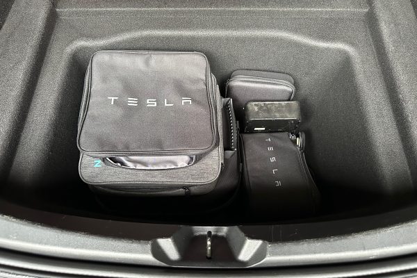 TESLA MODEL 3 LONG RANGE-37