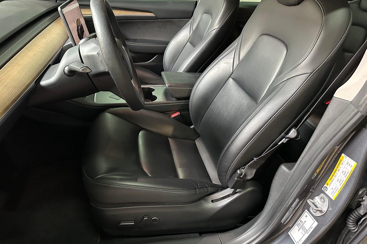 TESLA MODEL 3 LONG RANGE-43