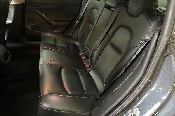 TESLA MODEL 3 LONG RANGE-46