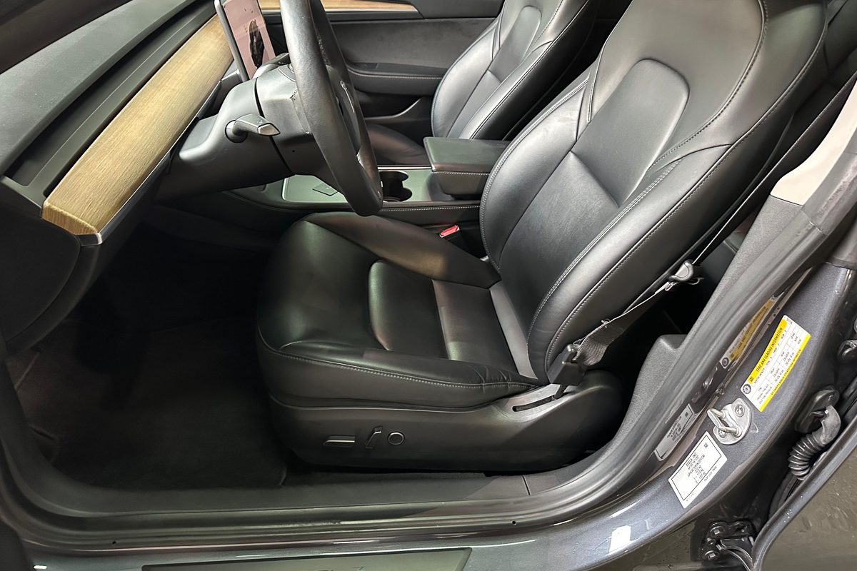TESLA MODEL 3 LONG RANGE-47
