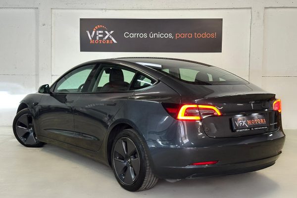 TESLA MODEL 3 LONG RANGE-8