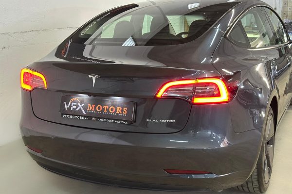 TESLA MODEL 3 LONG RANGE-9