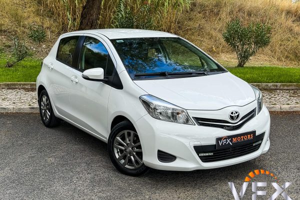 TOYOTA YARIS-22
