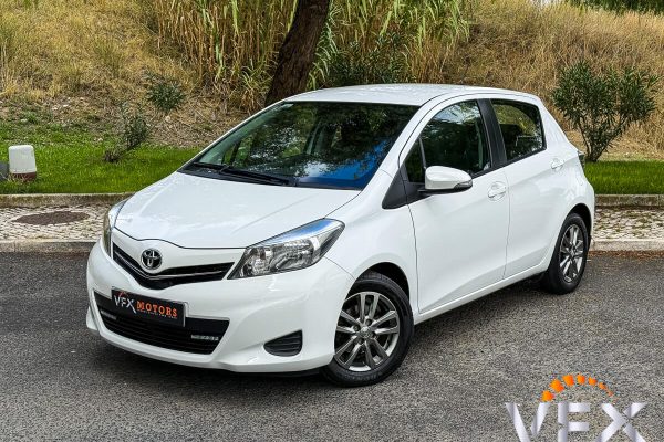 TOYOTA YARIS-24