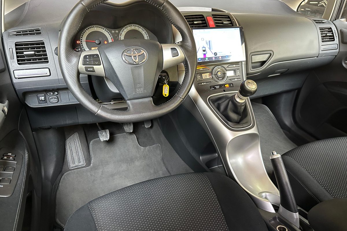 Toyota Auris 02-MP-00-24