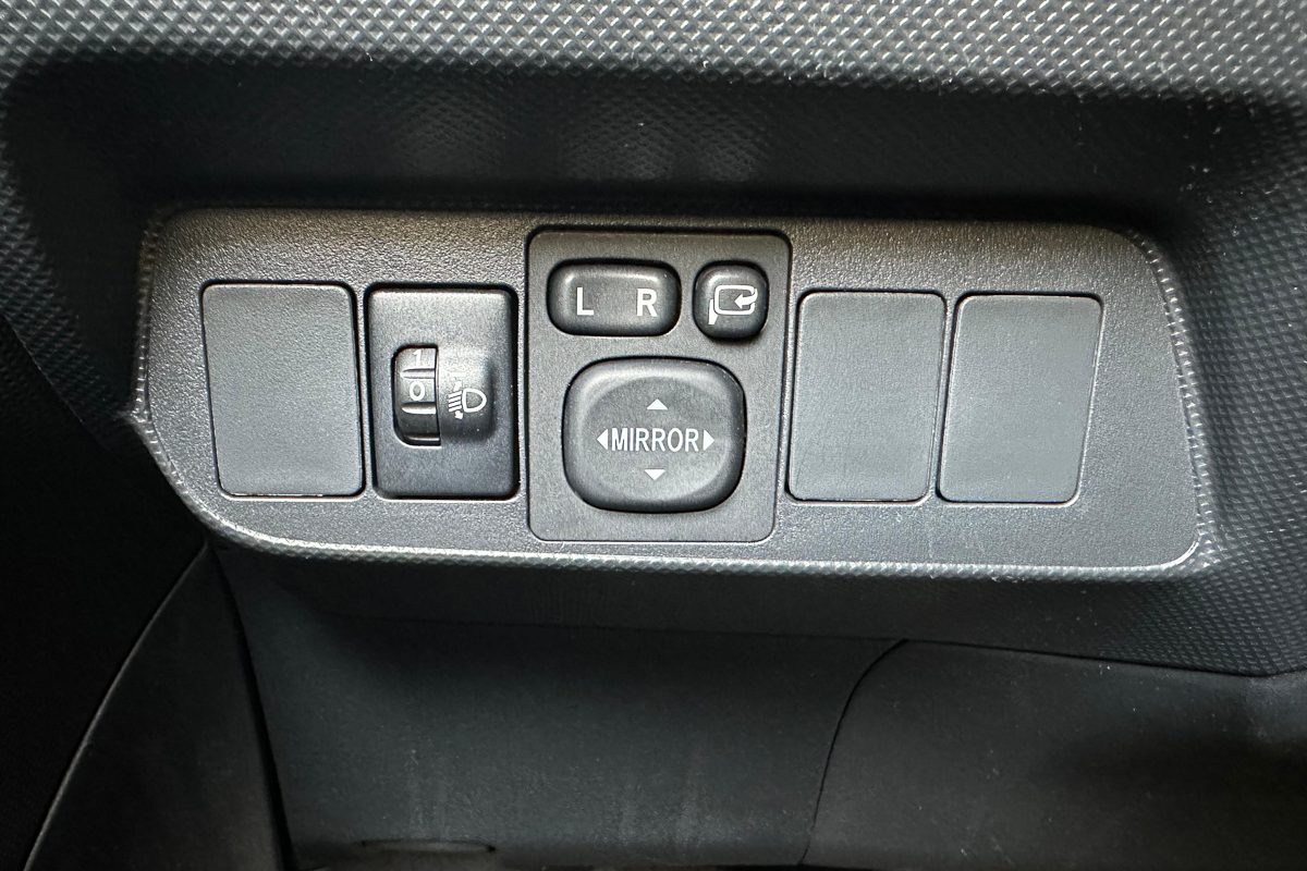 Toyota Auris 02-MP-00-29