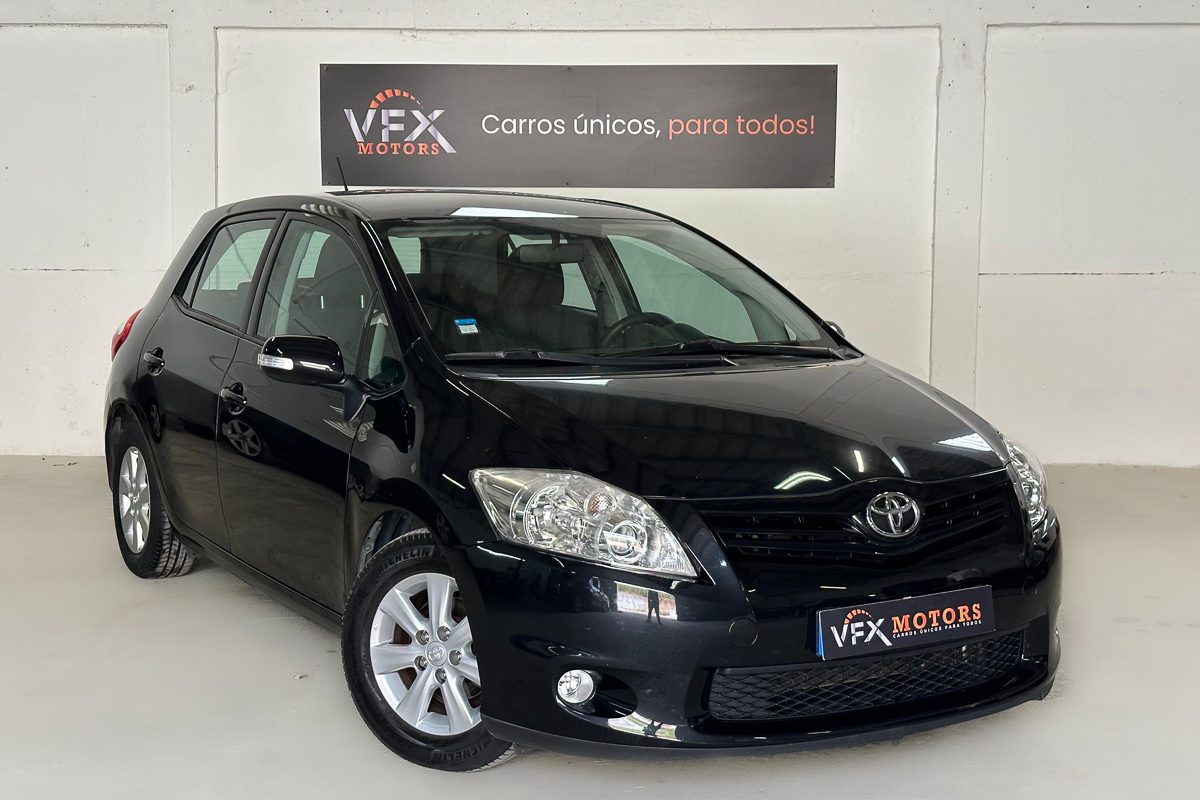 Toyota Auris 02-MP-00-7