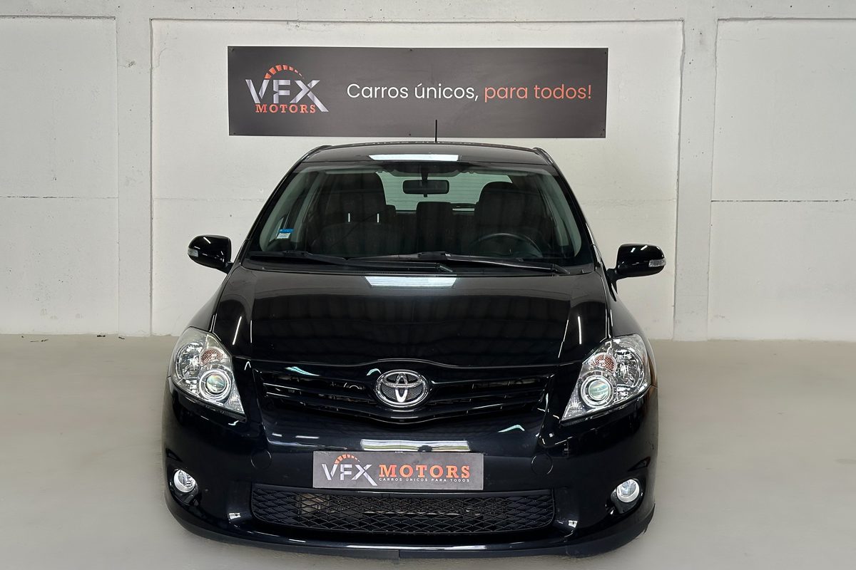 Toyota Auris 02-MP-00-9