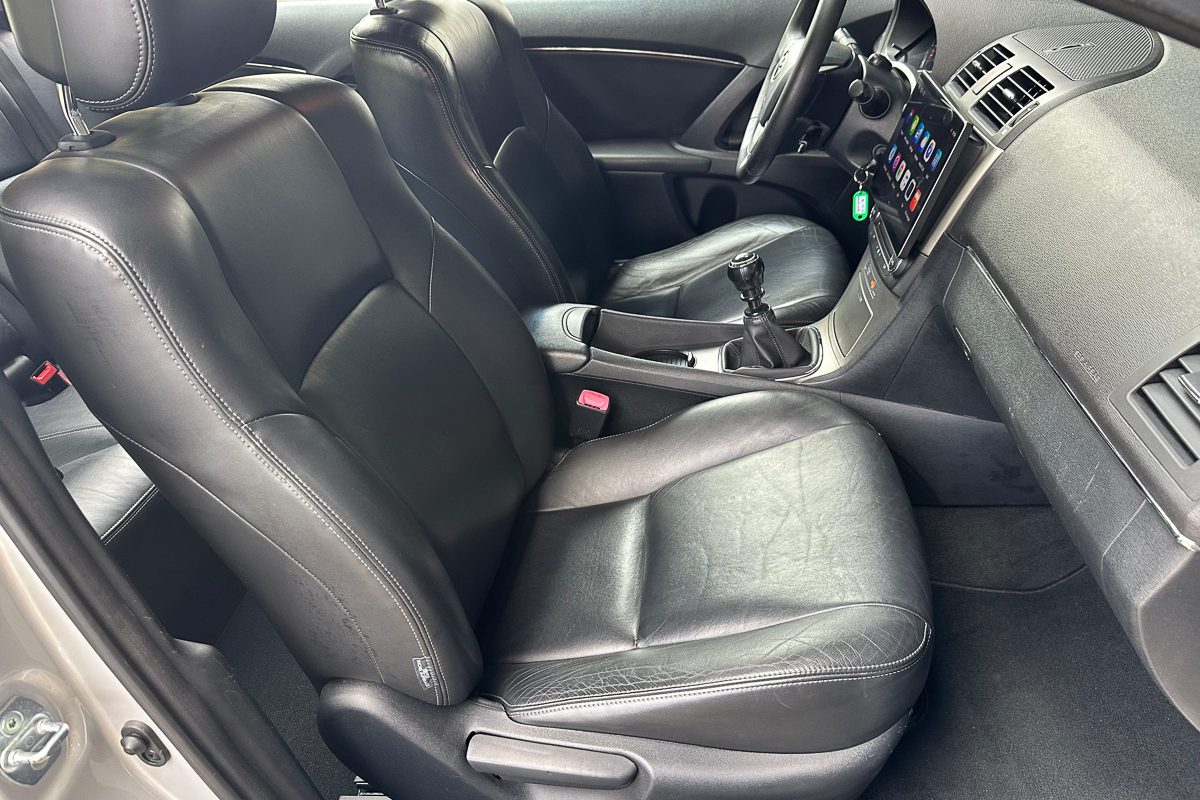 Toyota Avensis 35-IZ-76-19