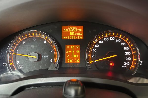 Toyota Avensis 35-IZ-76-2