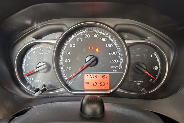 Toyota Yaris 47-VJ-54-17