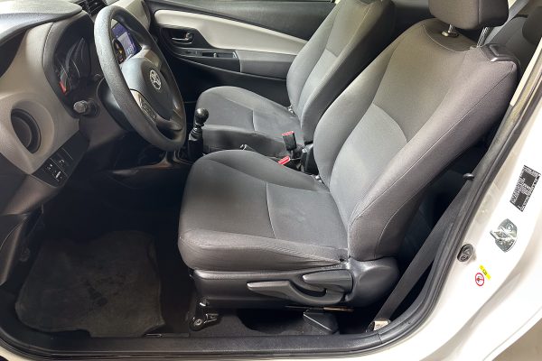 Toyota Yaris 47-VJ-54