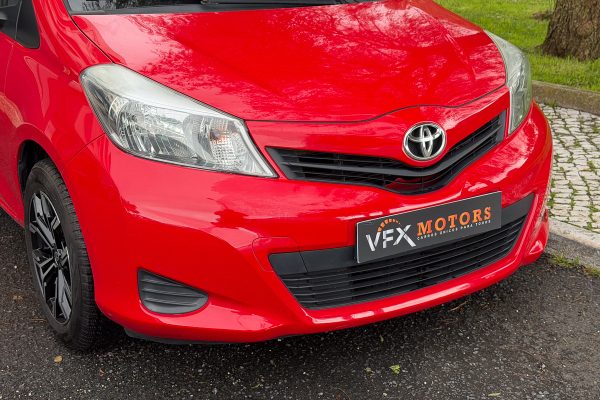 Toyota Yaris BP-30-DG_-17