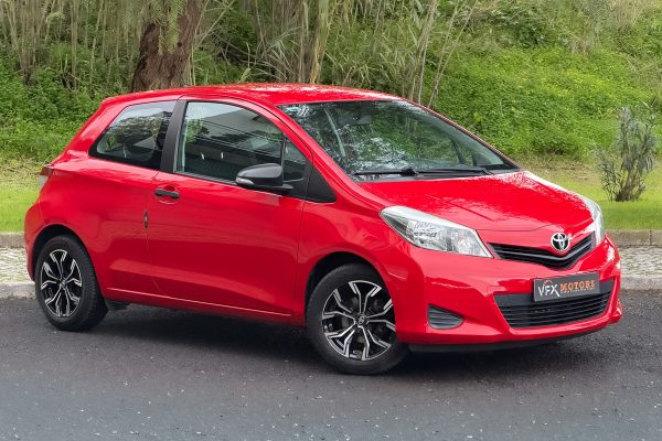 Toyota Yaris BP-30-DG_-18