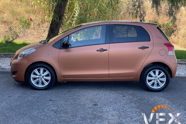 ToyotaYaris-11