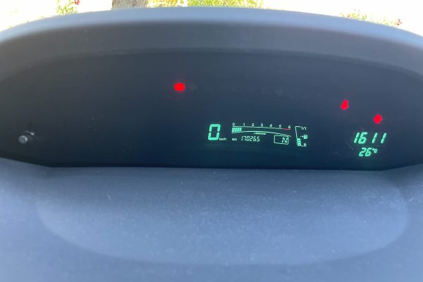 ToyotaYaris-16