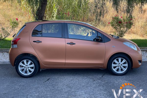 ToyotaYaris-5