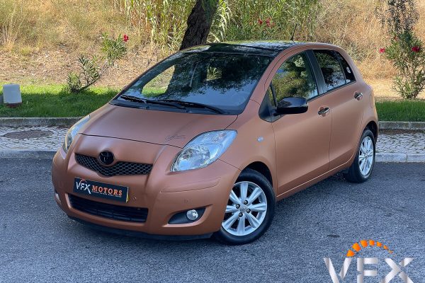 ToyotaYaris-9