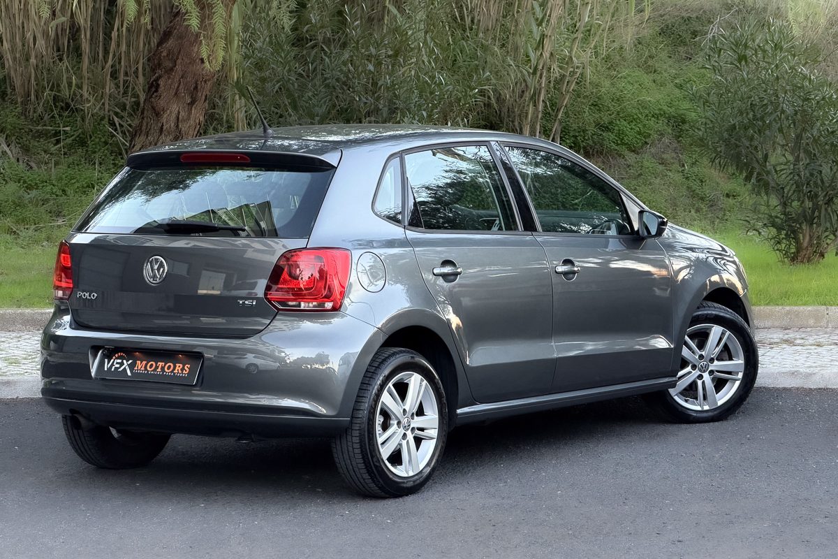 VW POLO 78-NO-28-26