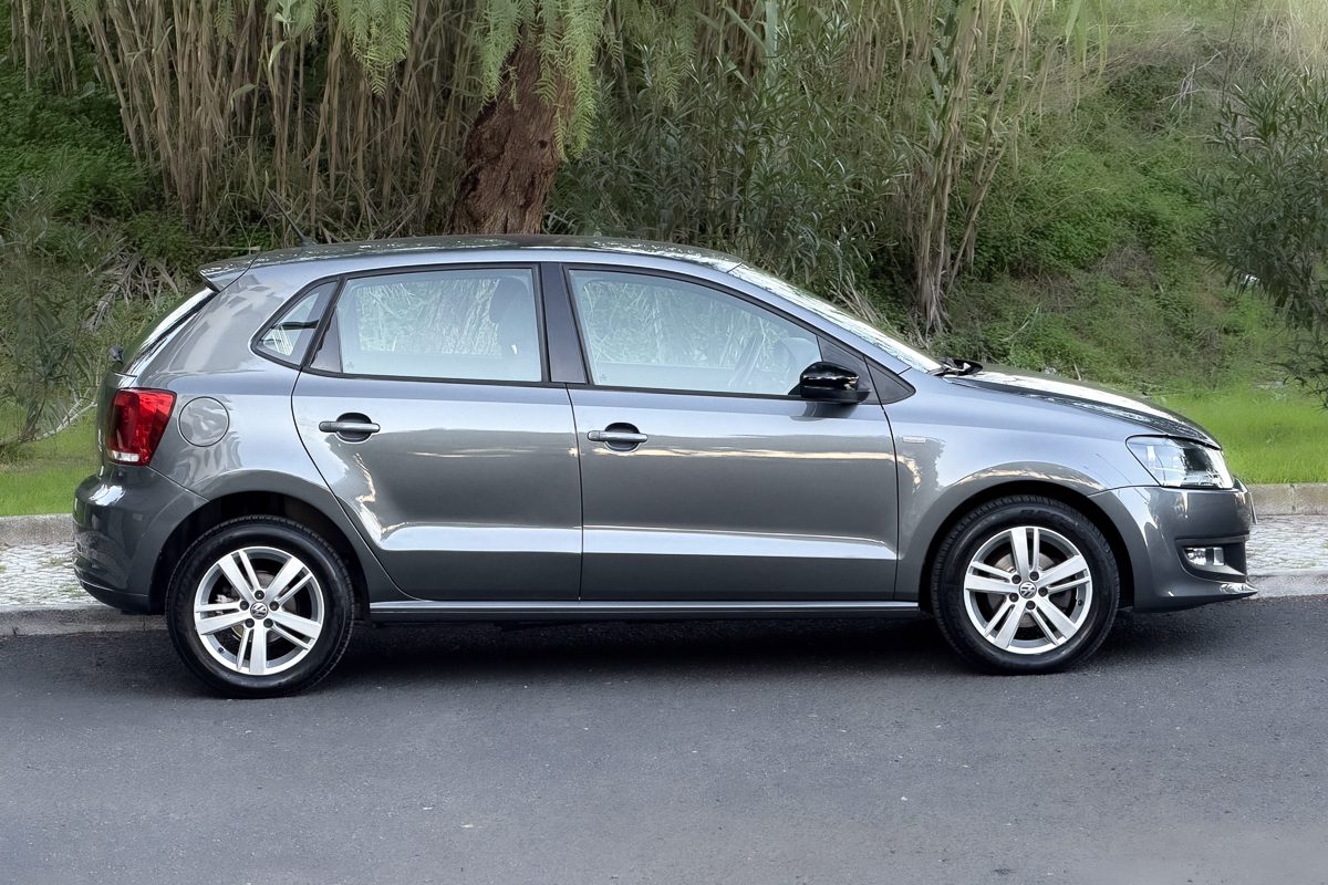 VW POLO 78-NO-28-29