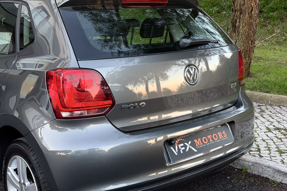 VW POLO 78-NO-28-35