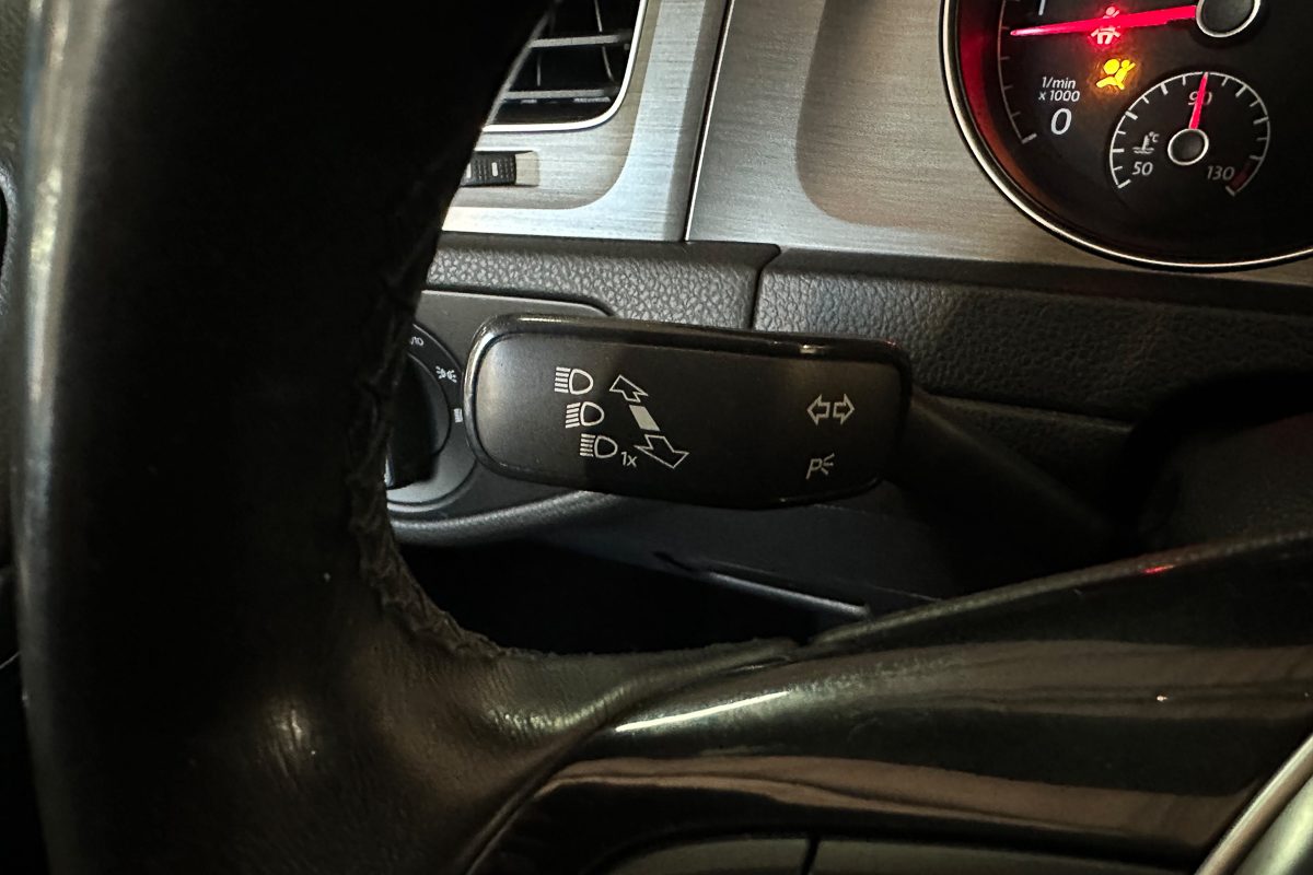 Vw Golf VI 76-NZ-10_-22