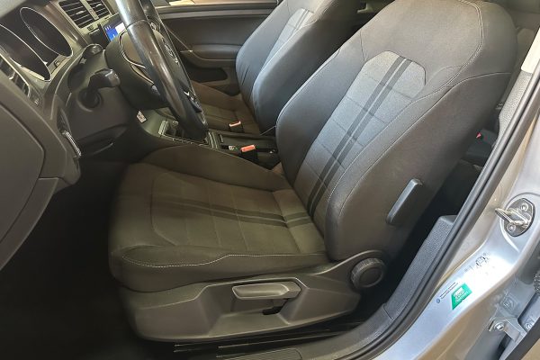 Vw Golf VI 76-NZ-10_-39
