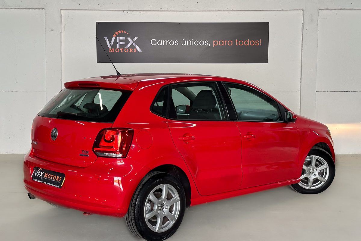 Vw Polo 80-JT-70-17