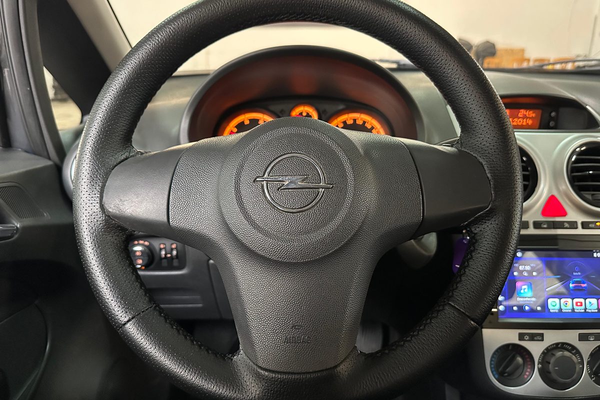 opel corsa 48-OS-34-26