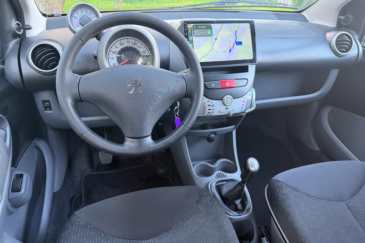 peugeot 107 07-JR-01-11